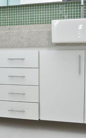 Apartamento para alugar com 250m², 4 quartos e 3 vagasBanheiro do Quarto 3 Armário