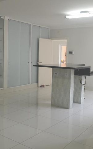 Casa à venda com 500m², 4 quartos e 3 vagasCozinha