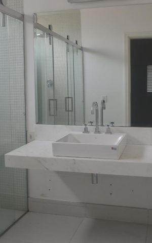 Casa à venda com 500m², 4 quartos e 3 vagasBAnheiro