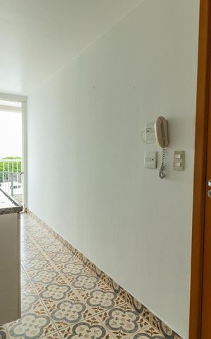 Apartamento à venda com 150m², 4 quartos e 2 vagas Apartamento à venda com 150m², 4 quartos e 2 vagasCozinha e Área de Serviço