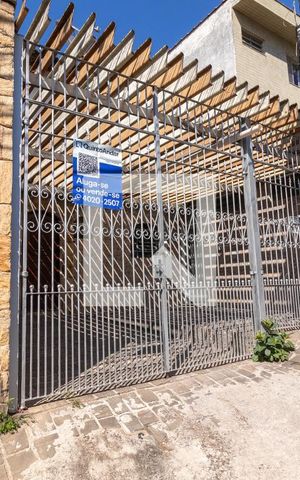 Casa à venda com 92m², 2 quartos e 2 vagasFachada