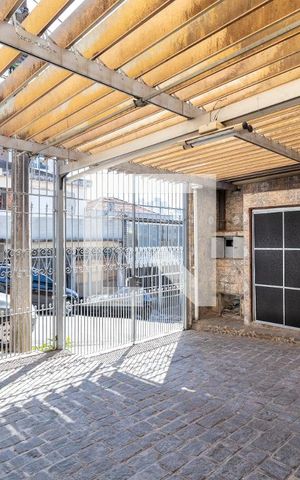 Casa à venda com 92m², 2 quartos e 2 vagasGaragem