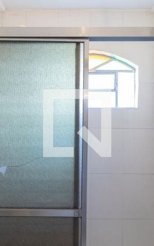 Casa à venda com 92m², 2 quartos e 2 vagasBanheiro 1