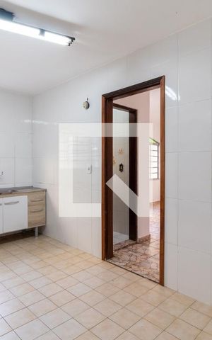 Casa à venda com 92m², 2 quartos e 2 vagasCozinha