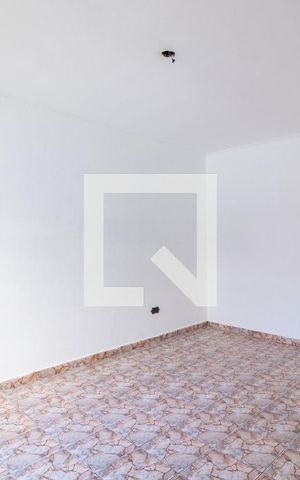 Casa à venda com 92m², 2 quartos e 2 vagasSala