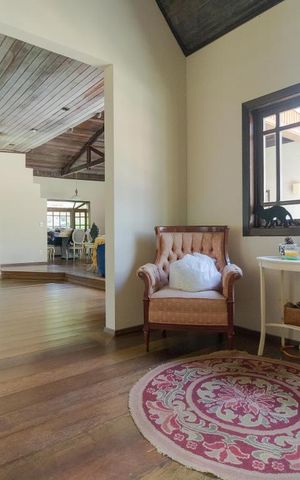 Casa de condomínio à venda com 900m², 3 quartos e 8 vagas Casa de condomínio à venda com 900m², 3 quartos e 8 vagasHall de Entrada