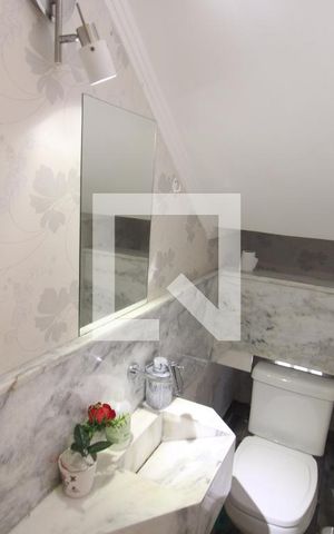 Casa à venda com 130m², 3 quartos e 4 vagasLavabo