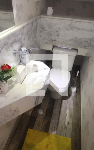 Casa à venda com 130m², 3 quartos e 4 vagasLavabo