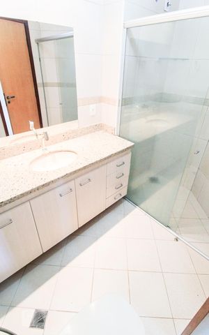 Apartamento à venda com 110m², 3 quartos e 2 vagasQuarto 3 (suíte) - Banheiro