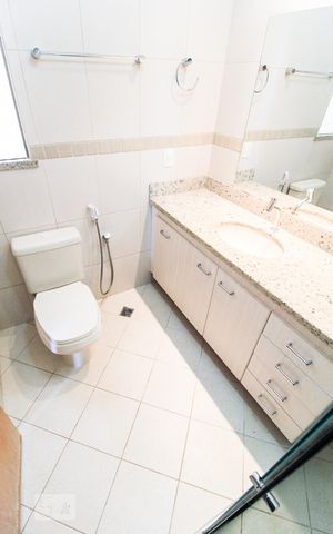 Apartamento à venda com 110m², 3 quartos e 2 vagasQuarto 3 (suíte) - Banheiro
