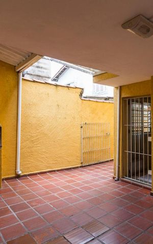 Casa à venda com 145m², 3 quartos e 2 vagasQuintal com Churrasqueira