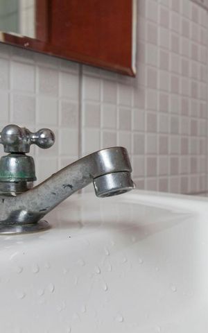 Casa à venda com 145m², 3 quartos e 2 vagasBanheiro Social