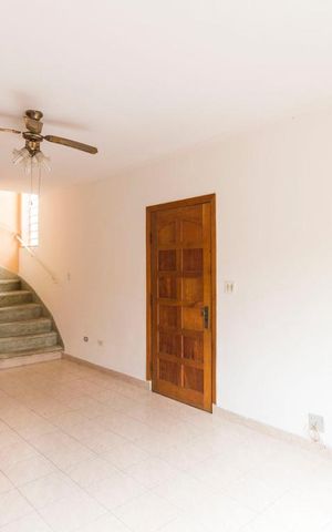 Casa à venda com 145m², 3 quartos e 2 vagasSala
