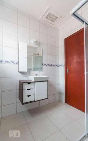 Casa à venda com 145m², 3 quartos e 2 vagasBanheiro Social