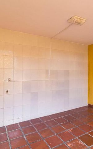Casa à venda com 145m², 3 quartos e 2 vagasÁrea de Serviço