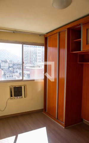 Apartamento à venda com 62m², 2 quartos e 1 vagaQuarto 02
