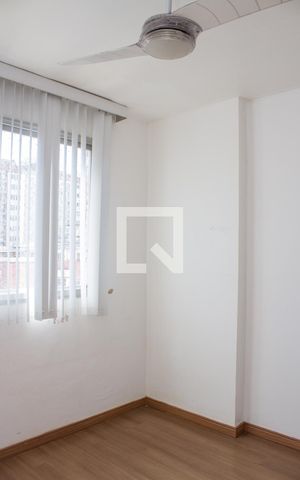 Apartamento à venda com 62m², 2 quartos e 1 vagaQuarto 01