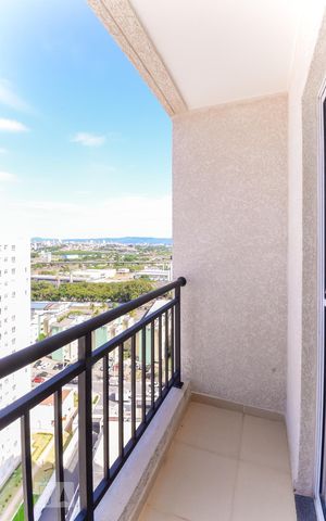 Apartamento à venda com 48m², 2 quartos e 1 vaga Apartamento à venda com 48m², 2 quartos e 1 vagaVaranda