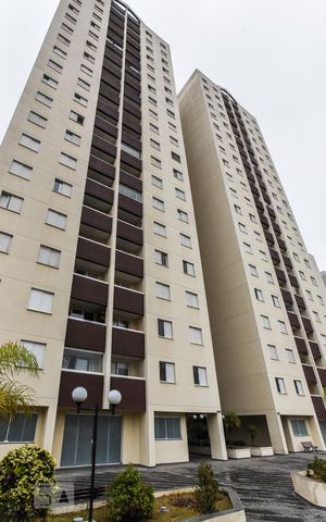 Apartamento para alugar com 60m², 2 quartos e 1 vaga Apartamento para alugar com 60m², 2 quartos e 1 vagaFachada