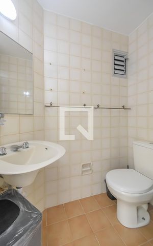 Apartamento à venda com 30m², 1 quarto e 1 vaga Apartamento à venda com 30m², 1 quarto e 1 vagaBanheiro