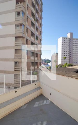 Apartamento à venda com 62m², 2 quartos e 1 vaga Apartamento à venda com 62m², 2 quartos e 1 vagaVista da Sacada