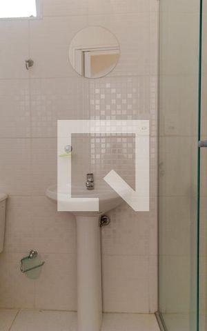 Apartamento à venda com 62m², 2 quartos e 1 vaga Apartamento à venda com 62m², 2 quartos e 1 vagaBanheiro