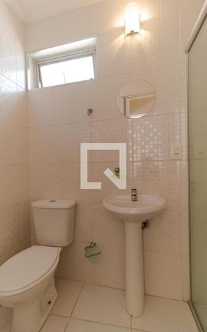Apartamento à venda com 62m², 2 quartos e 1 vaga Apartamento à venda com 62m², 2 quartos e 1 vagaBanheiro