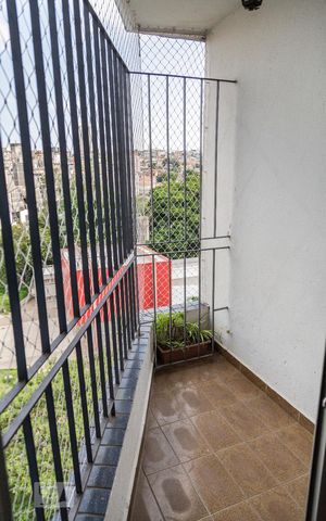 Apartamento à venda com 57m², 2 quartos e 1 vaga Apartamento à venda com 57m², 2 quartos e 1 vagaVaranda