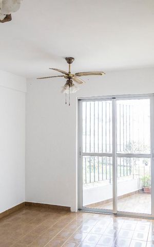 Apartamento à venda com 57m², 2 quartos e 1 vaga Apartamento à venda com 57m², 2 quartos e 1 vagaSala