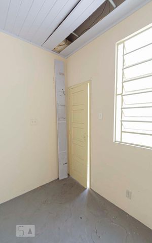 Casa para alugar com 210m², 5 quartos e 1 vagaQuarto 5
