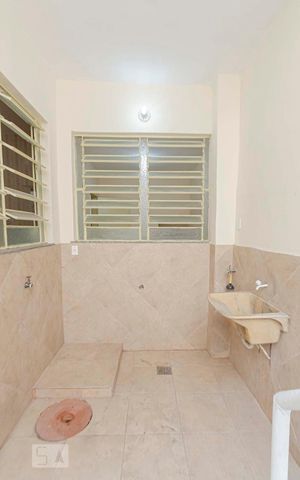 Casa para alugar com 210m², 5 quartos e 1 vagaÁrea de Serviço