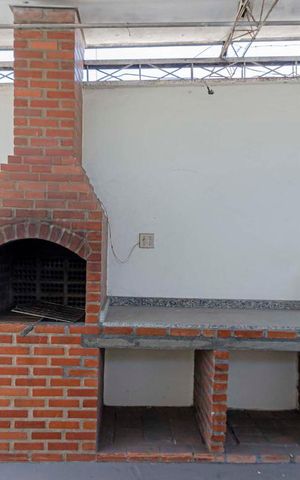 Casa para alugar com 210m², 5 quartos e 1 vagaChurrasqueira