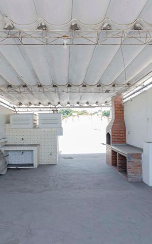 Casa para alugar com 210m², 5 quartos e 1 vagaTerraço