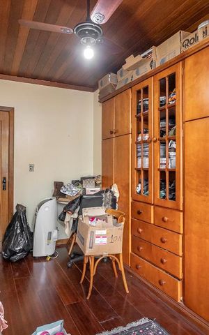 Casa de condomínio à venda com 300m², 6 quartos e 2 vagas Casa de condomínio à venda com 300m², 6 quartos e 2 vagasQuarto 3