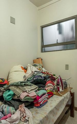 Casa de condomínio à venda com 300m², 6 quartos e 2 vagas Casa de condomínio à venda com 300m², 6 quartos e 2 vagasQuarto de Serviço