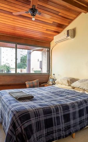 Casa de condomínio à venda com 300m², 6 quartos e 2 vagas Casa de condomínio à venda com 300m², 6 quartos e 2 vagasQuarto 2