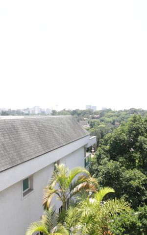 Casa de condomínio à venda com 820m², 4 quartos e 6 vagasVista da suíte 4