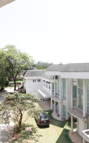 Casa de condomínio à venda com 820m², 4 quartos e 6 vagasVista da suíte 3