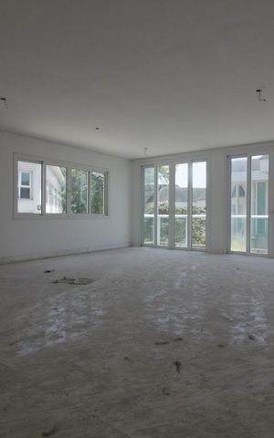 Casa de condomínio à venda com 820m², 4 quartos e 6 vagasSala