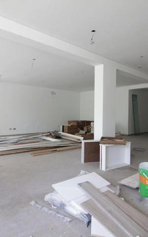 Casa de condomínio à venda com 820m², 4 quartos e 6 vagasSala 