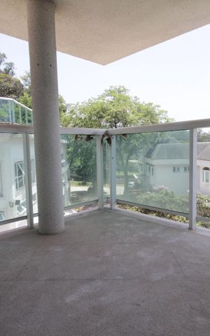 Casa de condomínio à venda com 820m², 4 quartos e 6 vagasVaranda