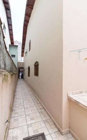 Casa à venda com 198m², 3 quartos e 2 vagasÁrea externa lateral