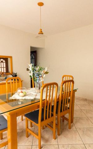 Casa à venda com 198m², 3 quartos e 2 vagasSala de jantar