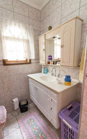Casa à venda com 198m², 3 quartos e 2 vagasBanheiro quarto 1 suíte