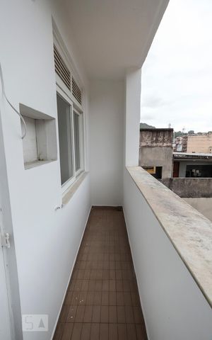 Apartamento à venda com 46m², 1 quarto e sem vaga Apartamento à venda com 46m², 1 quarto e sem vagaVaranda