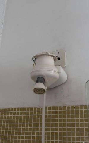 Apartamento à venda com 80m², 3 quartos e sem vagaBanheiro (Chuveiro)
