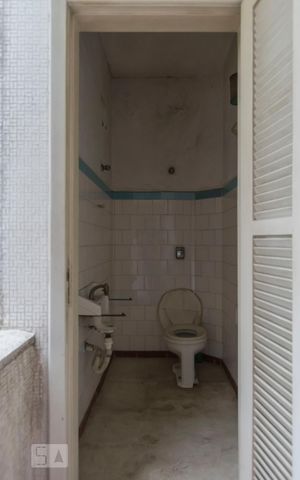 Apartamento à venda com 80m², 3 quartos e sem vagaBanheiro de serviço