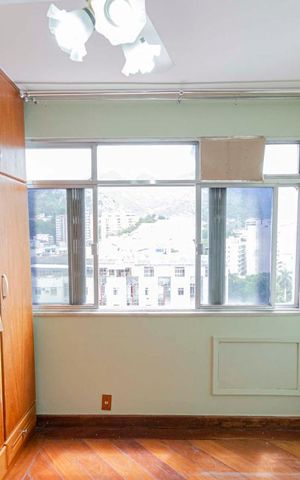Apartamento à venda com 75m², 2 quartos e 1 vagaQuarto 2