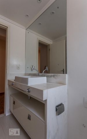 Apartamento à venda com 80m², 3 quartos e sem vaga Apartamento à venda com 80m², 3 quartos e sem vagaBanheiro