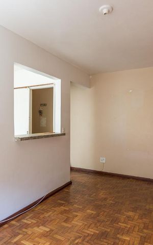 Apartamento à venda com 80m², 3 quartos e sem vaga Apartamento à venda com 80m², 3 quartos e sem vagaSala